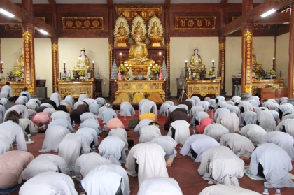 Hà Tĩnh: Pháp hội đảnh lễ 500 danh hiệu Đức Phật